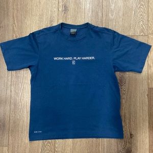 Boys Nike shirt sleeve top